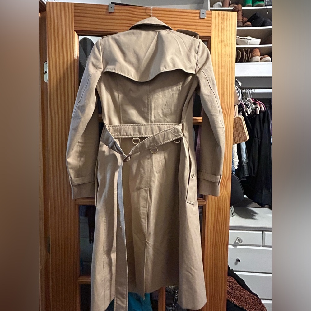Burberry Beige Tan Trench Coat - Picture 11 of 13
